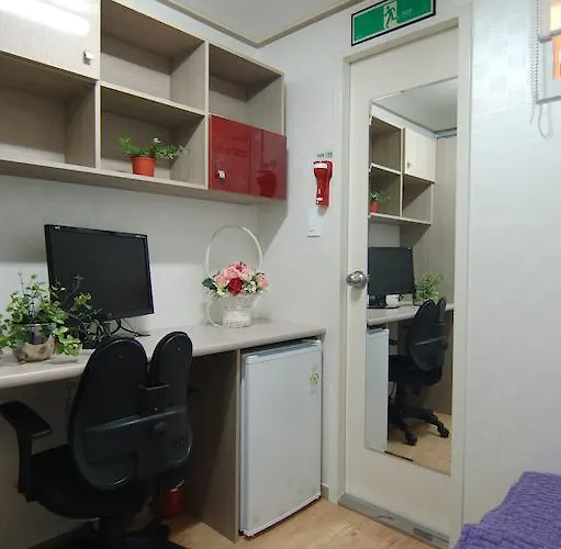 Opera House Hostal